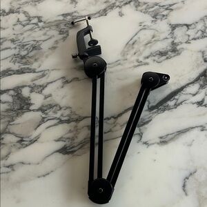 Adjustable Black Microphone Arm Stand